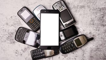 что делать со старыми мобильными телефонами
